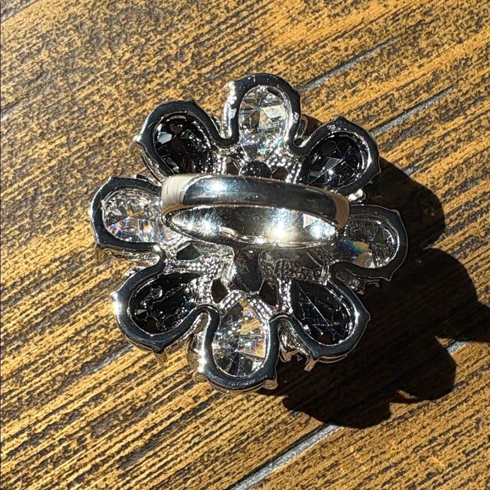 Statement Ring Size 7 1/4 - image 4